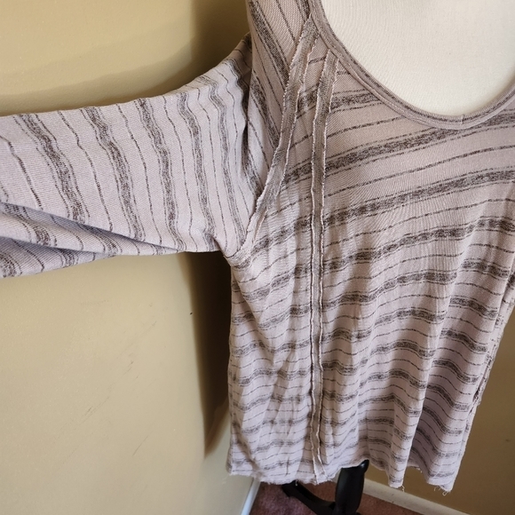 TORRID Long sleeve raw hem striped top Size 3 - Picture 4 of 6